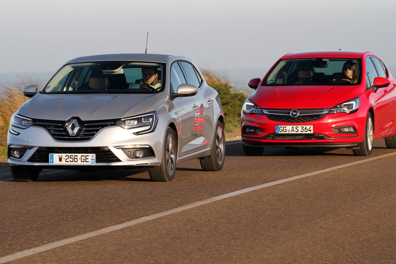 Fährt der Renault Mégane dem Opel Astra davon?