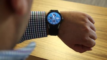 Das ist die neue Tag Heuer Connected. Sie ist einer der ersten Smartwatches eines Herstellers von Schweizer Luxusuhren.