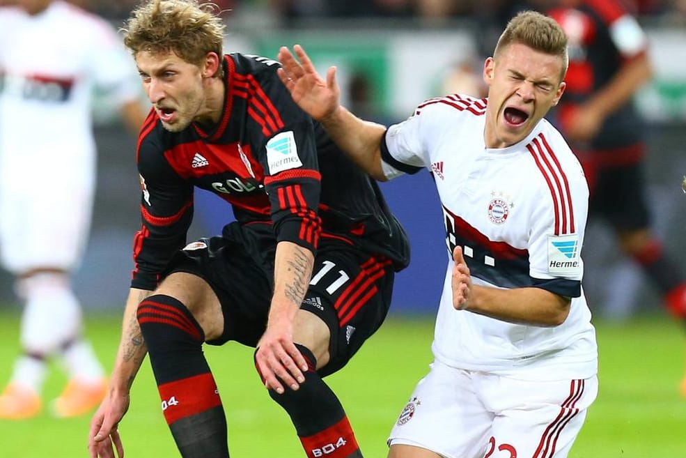 Hartes Foul? Stefan Kießling (links) im Zweikampf mit Joshua Kimmich.