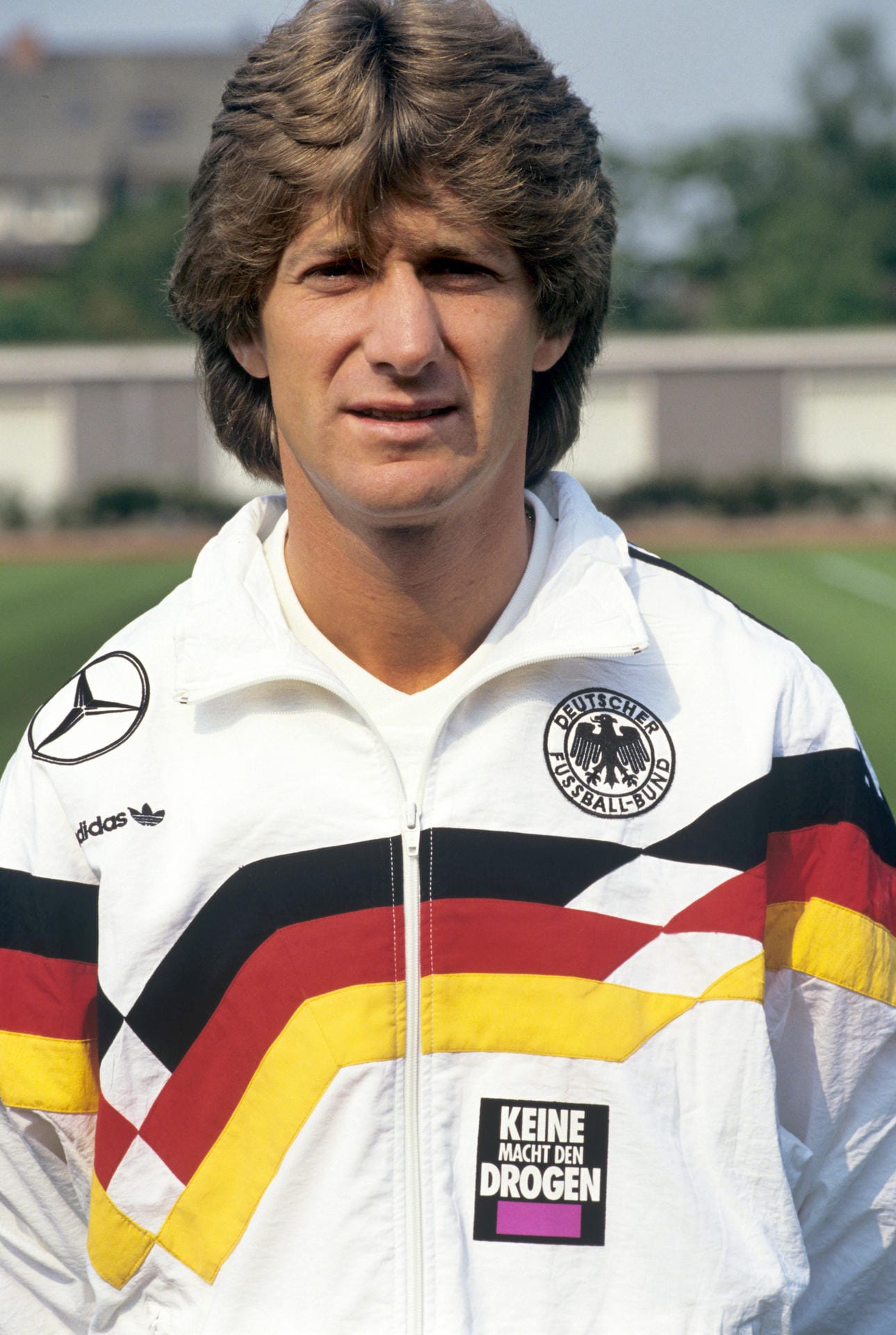 Frank Mill: Versuchte sich in der Saison 1996/97 als Manager bei Fortuna Düsseldorf. Fand danach sein Glück als Leiter einer Fußballschule mit 88 Filialen im ganzen Bundesgebiet. Beschäftigt dort über 60 Ex-Profis.