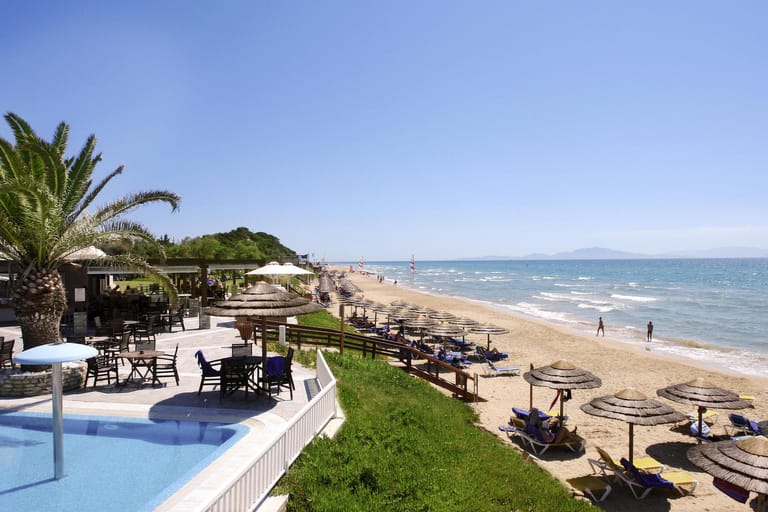 Der "Robinson Club Kyllini Beach" auf dem Peloponnes in Griechenland hat 317 Zimmer und dürfte Stammkunden bekannt vorkommen. Er gehörte bereits von 1985 bis 2008 zur Clubkette.