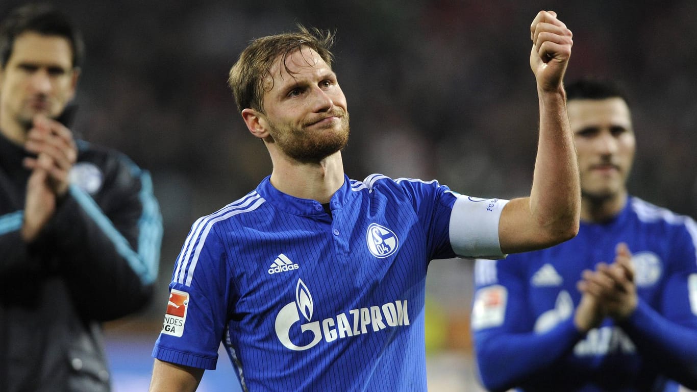 Schalkes Kapitän Höwedes bleibt dem Verein treu.
