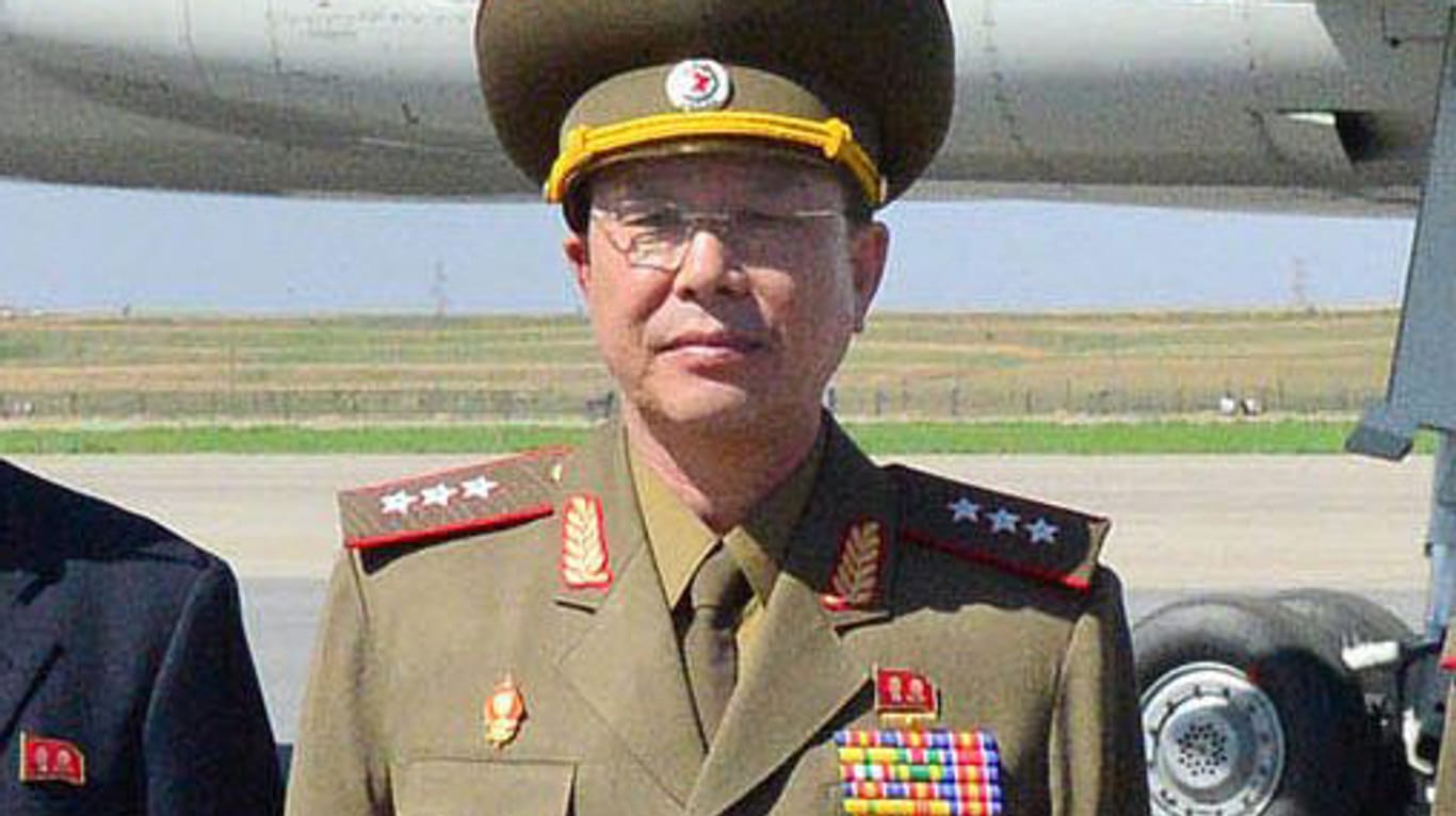 General Ri Yong Gil wurde Korruption und Verschwörung vorgeworfen.