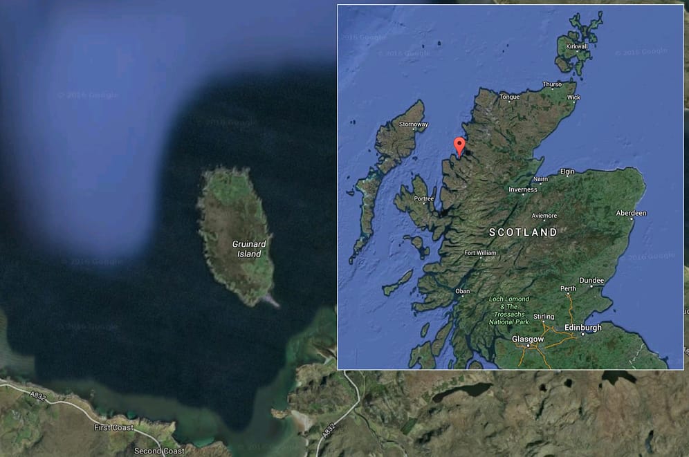 Ein paar Kilometer vor der schottischen Küste liegt Gruinard Island: grün, unbewohnt, idyllisch. Doch auch hier gilt: Vorsicht ist die Mutter der Porzellan-Kiste! Auf Gruinard Island wurden während des Zweiten Weltkrieges Versuche mit Milzbranderregern gemacht.