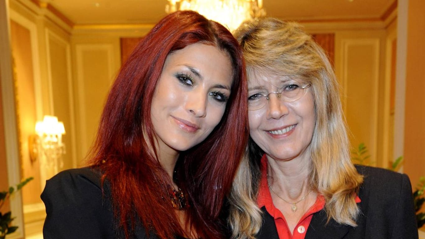 Fiona Erdmann mit ihrer Mutter Luzie. Das Bild wurde 2013 aufgenommen.