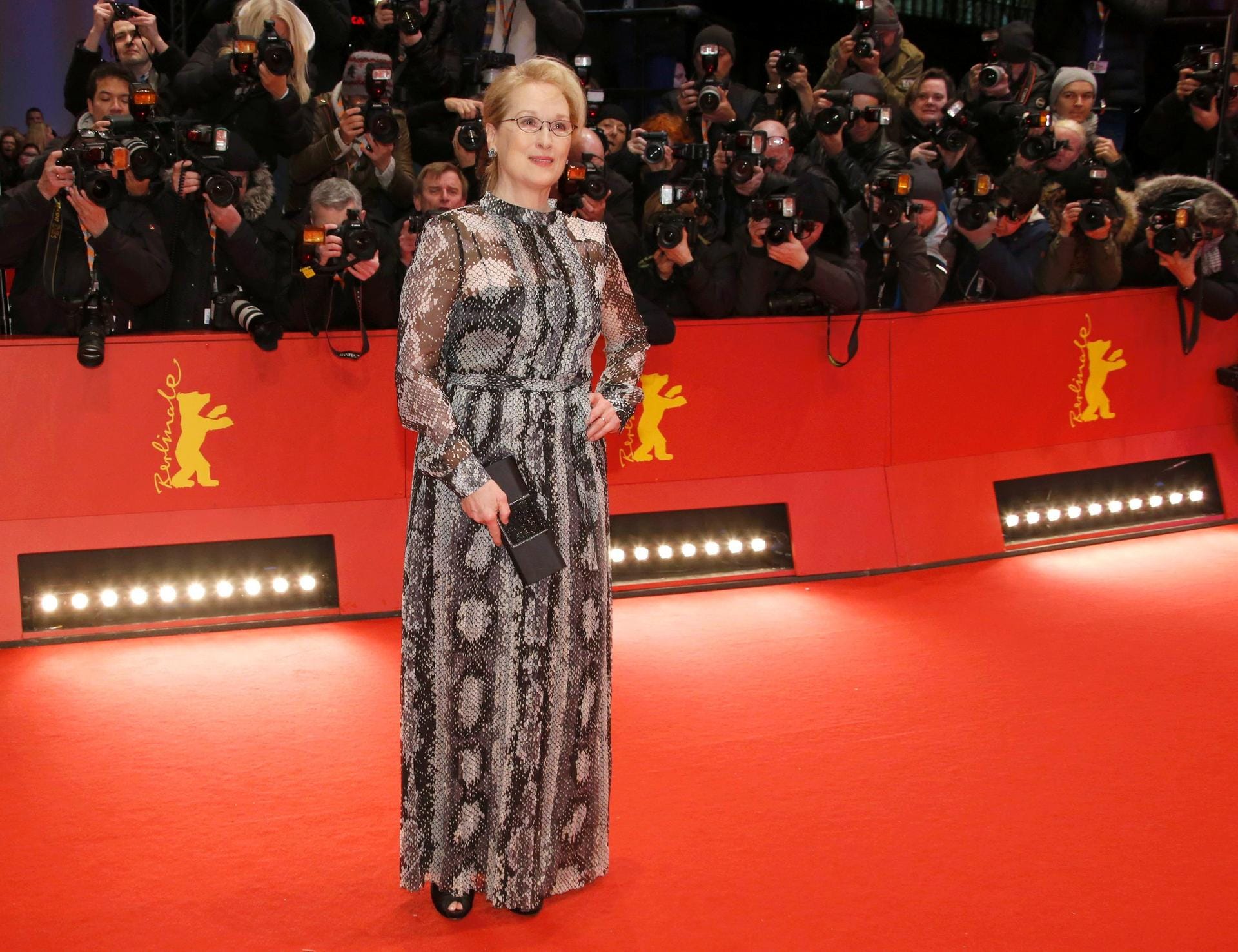 Jury-Präsidentin Meryl Streep wählte für ihren Auftritt ein Kleid, das ein wenig an ein Fliegengitter erinnerte.