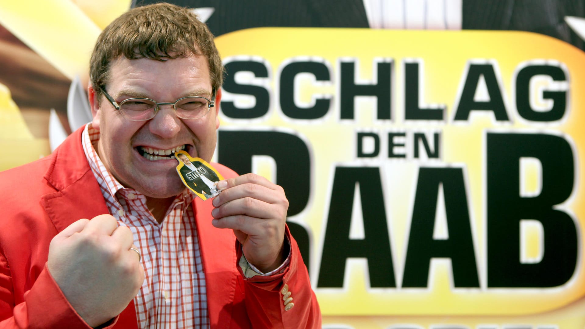 TV-Moderator Elton tritt in Stefan Raabs Fußstapfen.