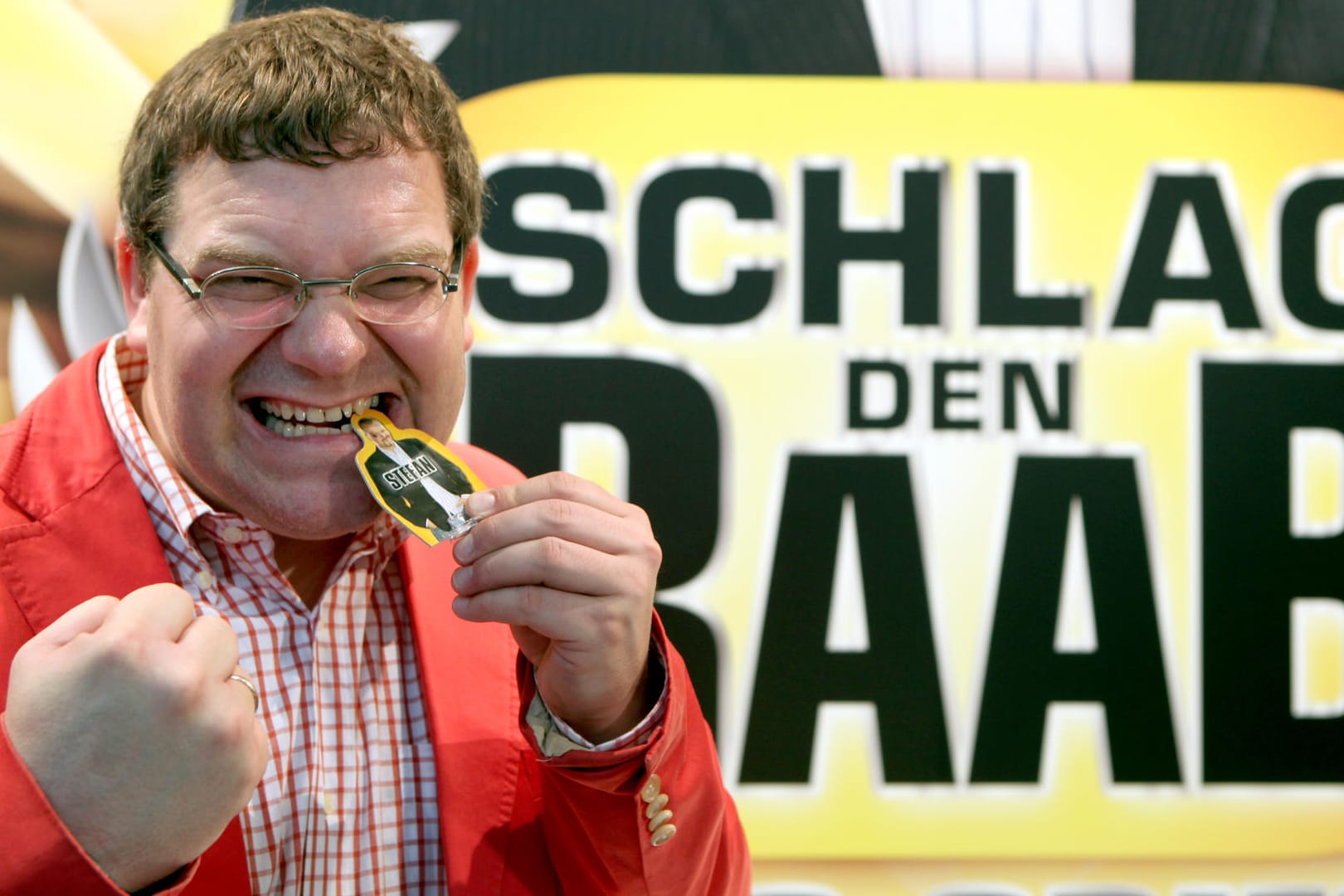 TV-Moderator Elton tritt in Stefan Raabs Fußstapfen.