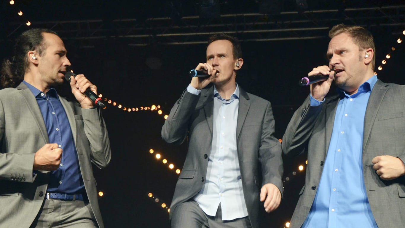 Wise Guys bei einem Konzert in München im Oktober 2015 (v.l.): Edzard "Eddi" Hüneke, Nils Olfert und Marc Sahr.