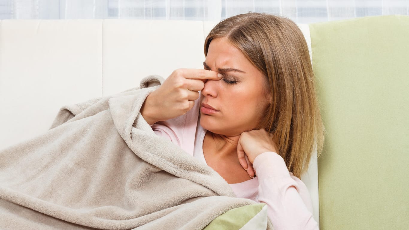Mit homöopathischen Wirkstoffen können die Symptome einer Sinusitis gelindert werden.