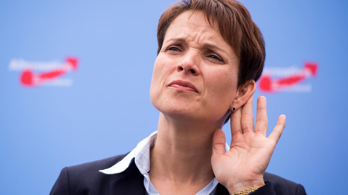 Frauke Petry verbucht Günther Oettingers Aussage unter "unappetitliches Kopfkino".