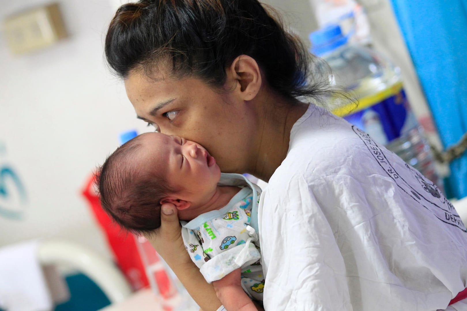 Das Zika-Virus beunruhigt vor allem junge und werdende Mütter in Südamerika.