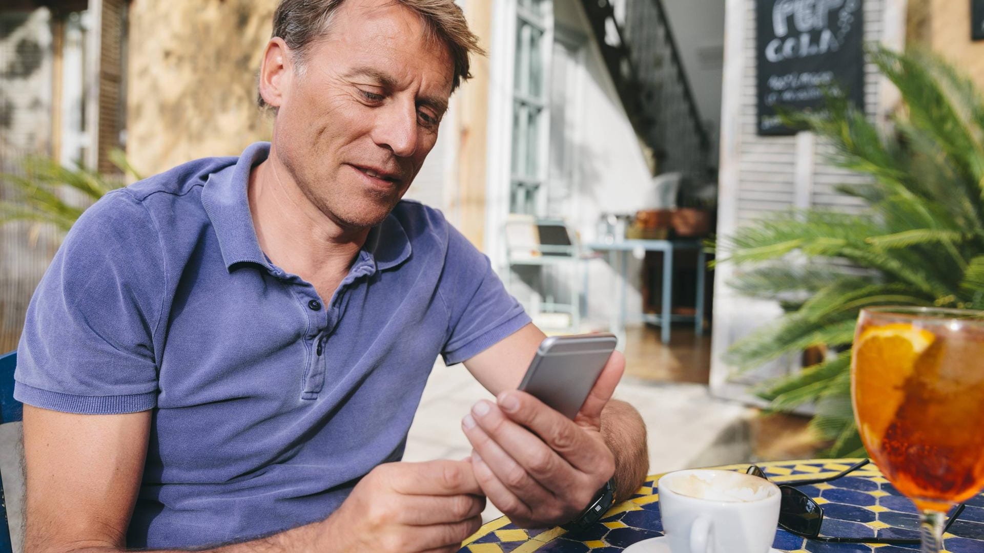 Im Urlaub kann Ihnen die Google Translate App zum Beispiel beim Lesen der Speisekarte behilflich werden.