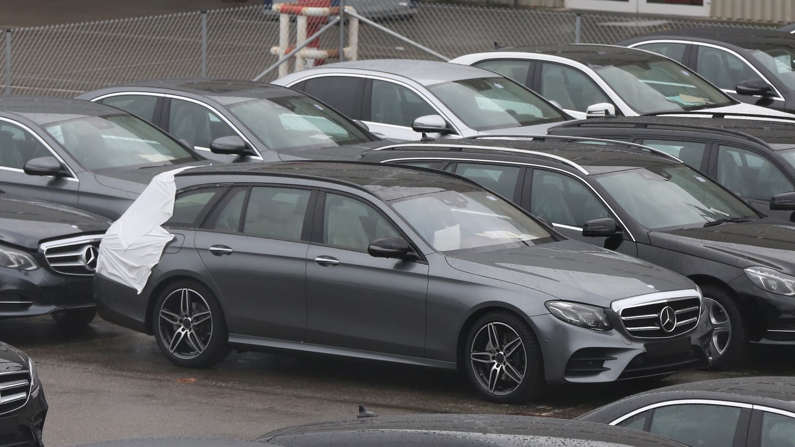 Das ist das neue E-Klasse T-Modell.
