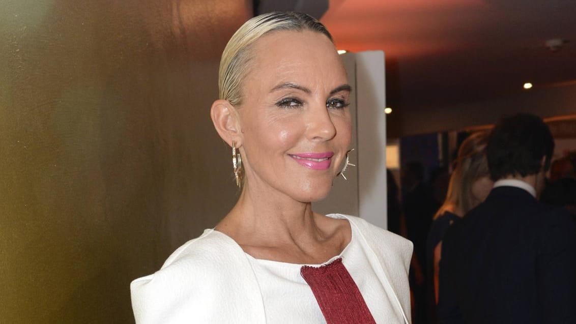 Natascha Ochsenknecht beobachtet ganz genau was ihr Stiefsohn Rocco Stark so treibt. Natascha Ochsenknecht beobachtet ganz genau was ihr Stiefsohn Rocco Stark so treibt.