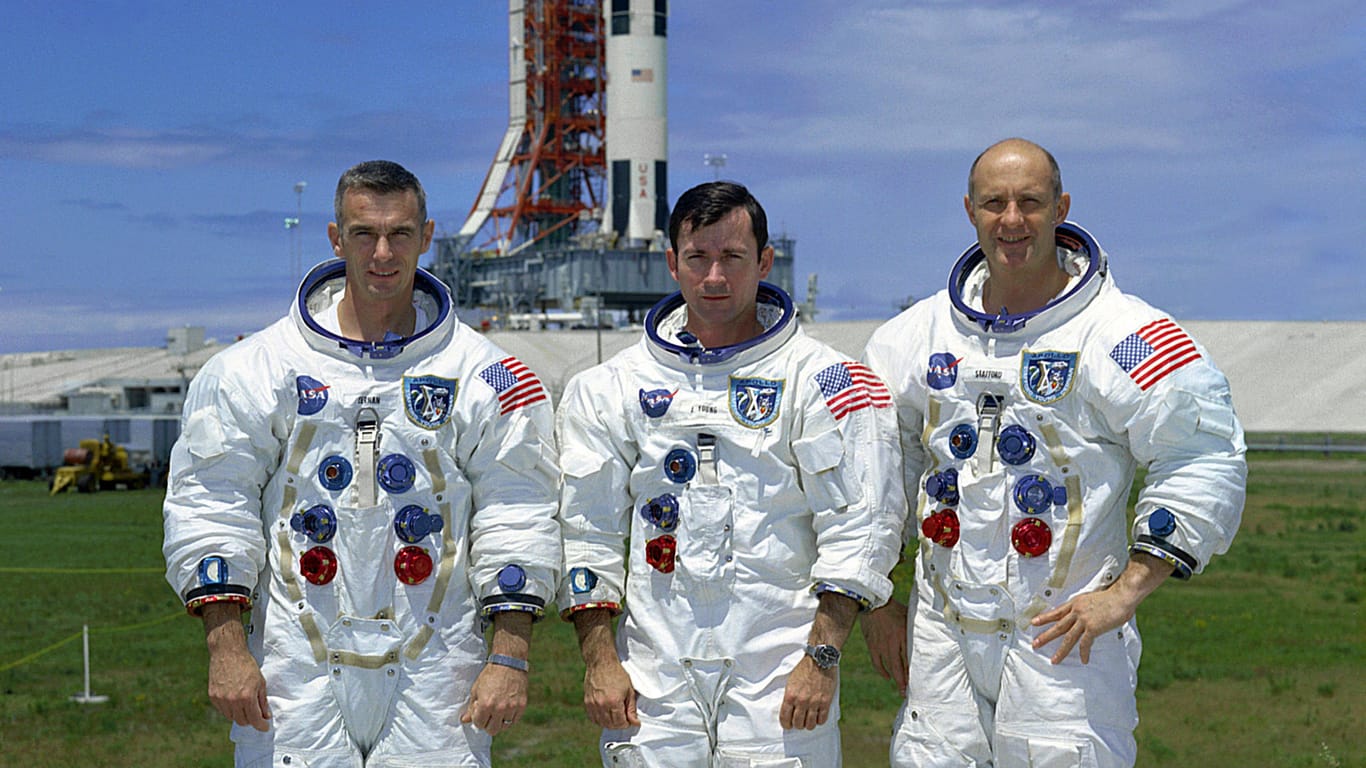 Die Astronauten Eugene A. Cernan, John W. Young und Thomas P. Stafford hörten auf ihrer Apollo-10-Mission musikähnliche Geräusche.