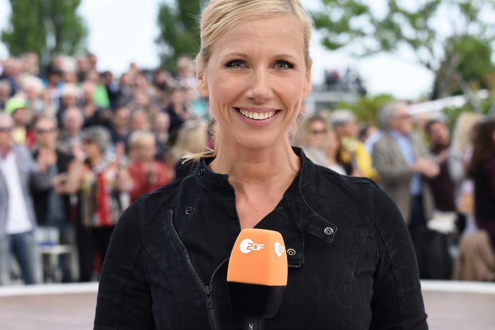 Andrea Kiewel 2015 im "ZDF-Fernsehgarten".