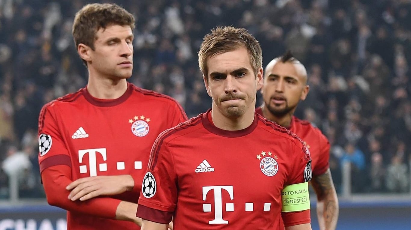 Die Profis des FC Bayern sind mit dem Remis in Turin offensichtlich nicht zufrieden.