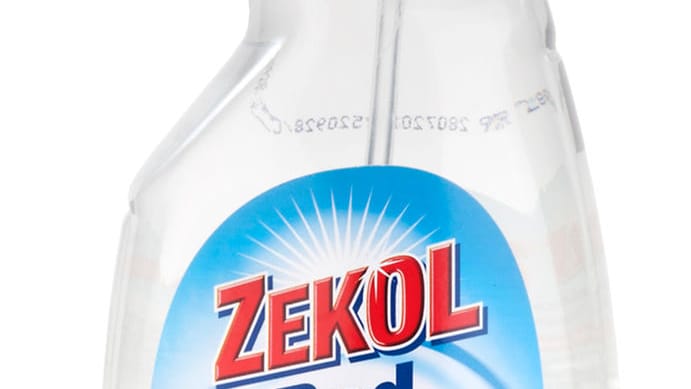 Der "Zekol Badreiniger Classic" von Aldi Süd ist mit 0,10 Cent pro 100 Milliliter nicht nur billig, sondern reinigt auch zuverlässig. Obendrein beugt er Kalkflecken vor. Dafür bekommt er ein glattes "Gut" (2,0).