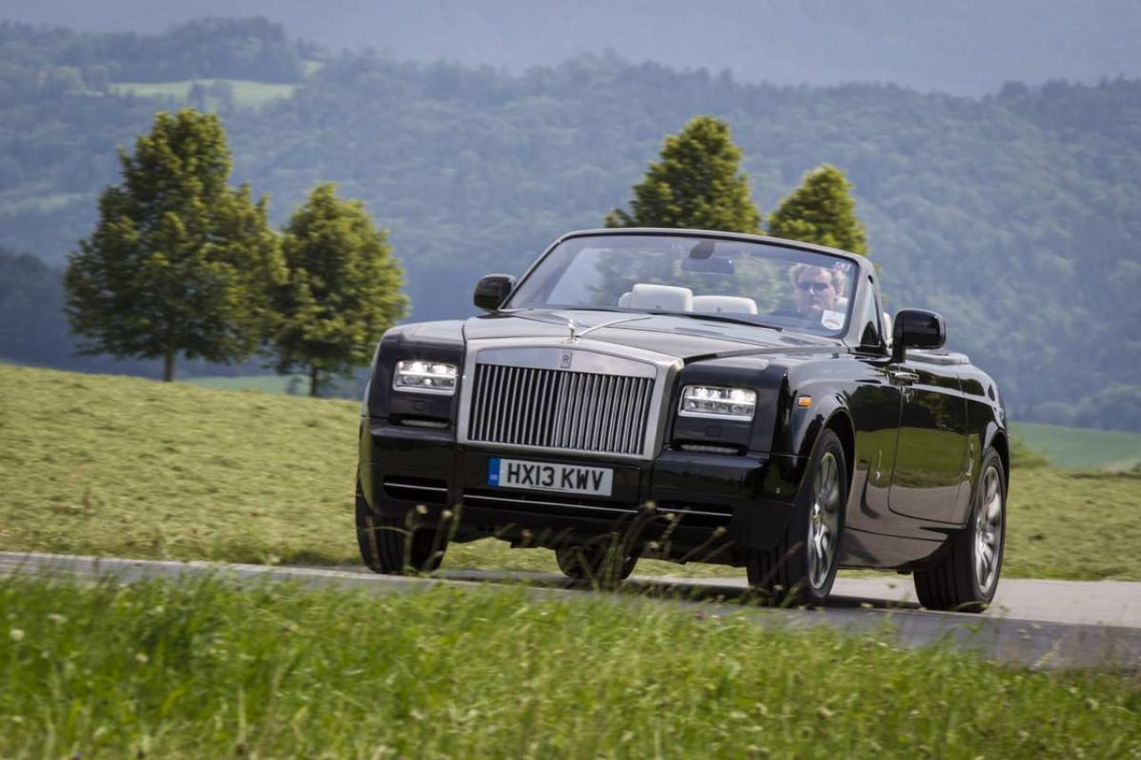 Vom Rolls-Royce Phantom Drophead Coupé und vom Phantom Coupé wird es eine Sonder-Edition mit dem Namen "Zenith" geben.