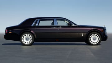 Ein Rolls-Royce Phantom mit langem Radstand ist 6,09 Meter lang: So reisen Könige, Adelige und Super-Reiche.