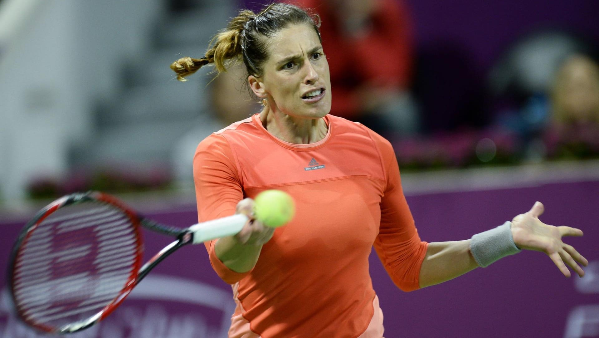Kraftvolle Vorhand: Andrea Petkovic beim WTA-Turnier in Doha.