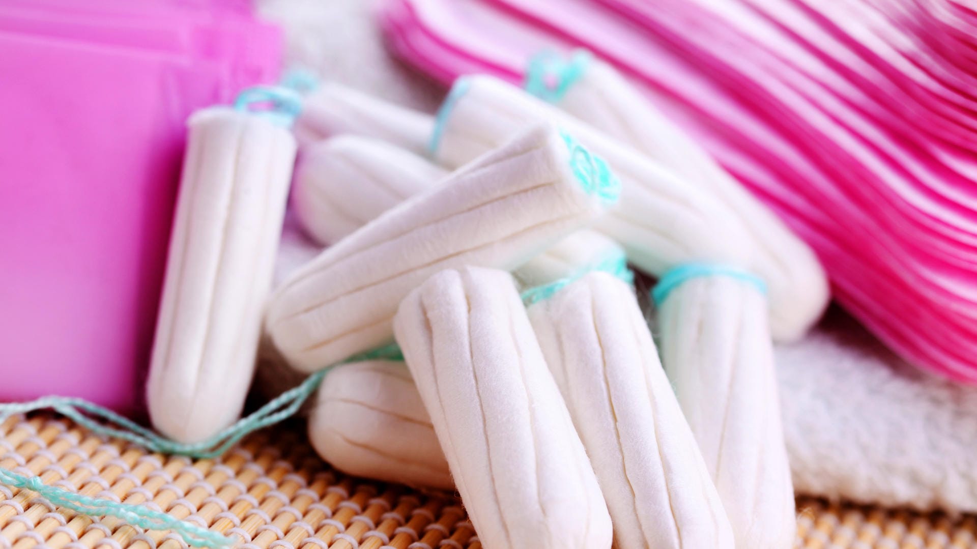 Tampons können zu gefährlichen Bakterienschleudern werden.