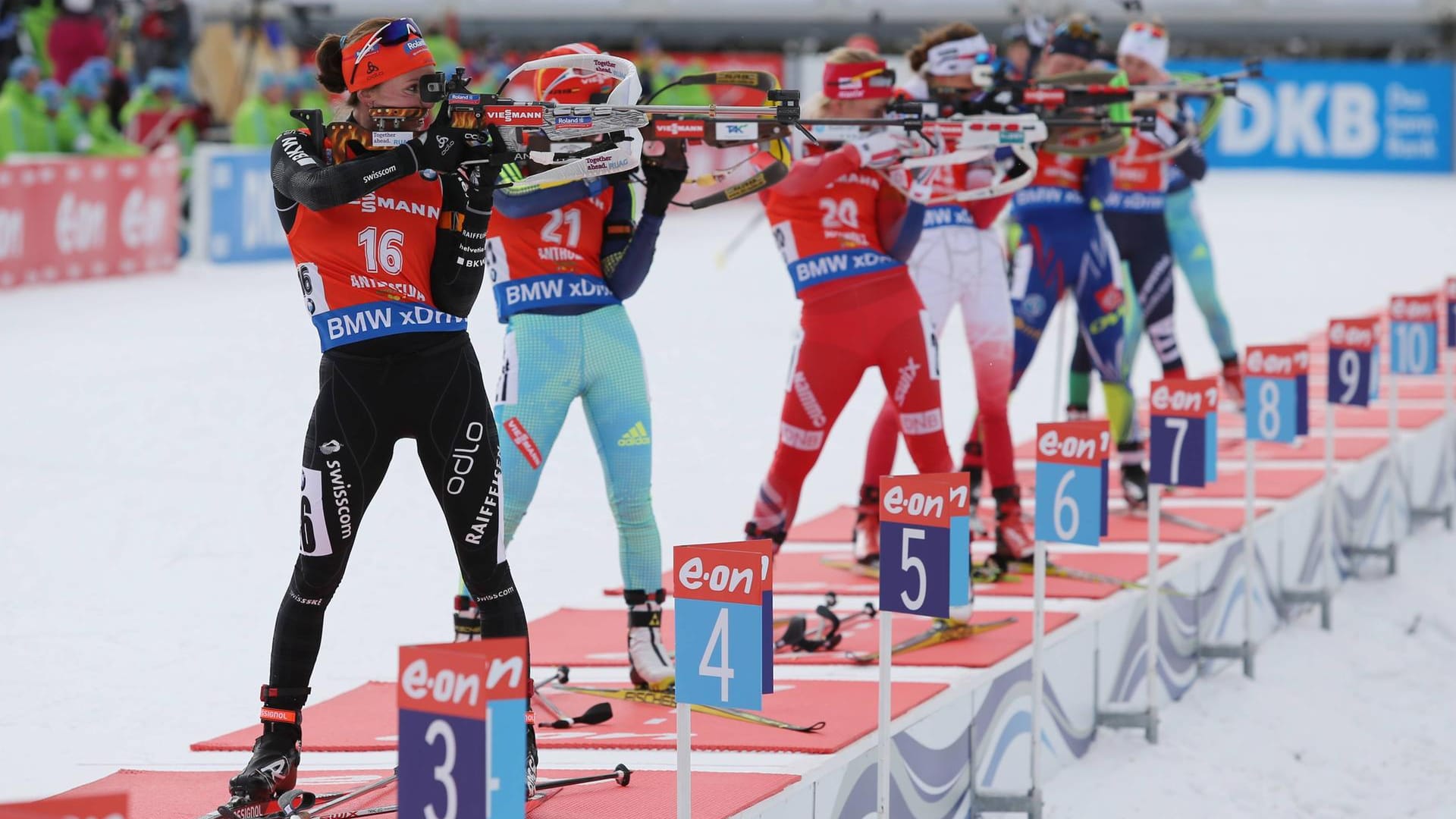 Am Schießstand gilt beim Biathlon: vollste Konzentration.