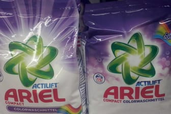 Waschpulver Ariel Actilift wird teurer.