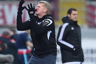 Zum Verzweifeln: Stefan Effenberg ist nicht mehr Trainer des SC Paderborn.