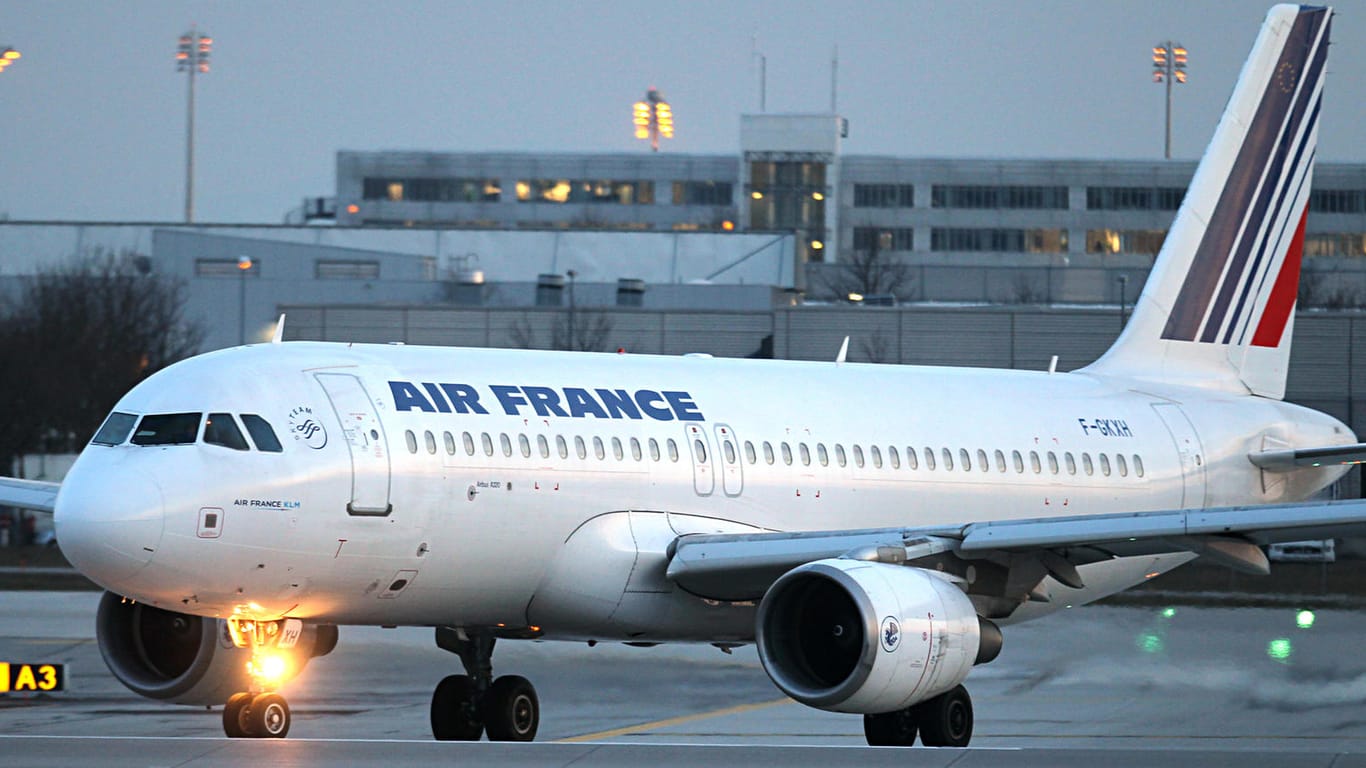 Air-France-Airbus: Beinahe wäre es zum Zusammenstoß mit einer Drohne gekommen.