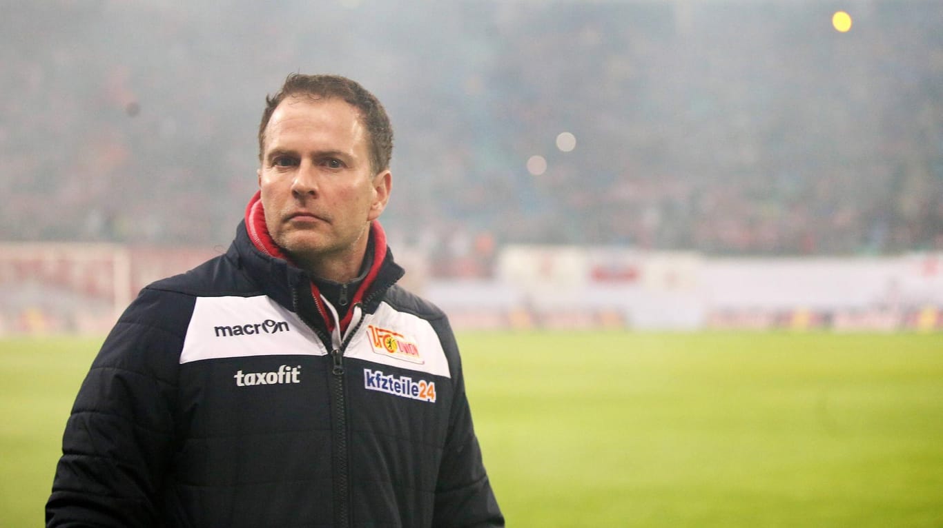 Sascha Lewandowski, Trainer von Union Berlin, ist am Burnout-Syndrom erkrankt.
