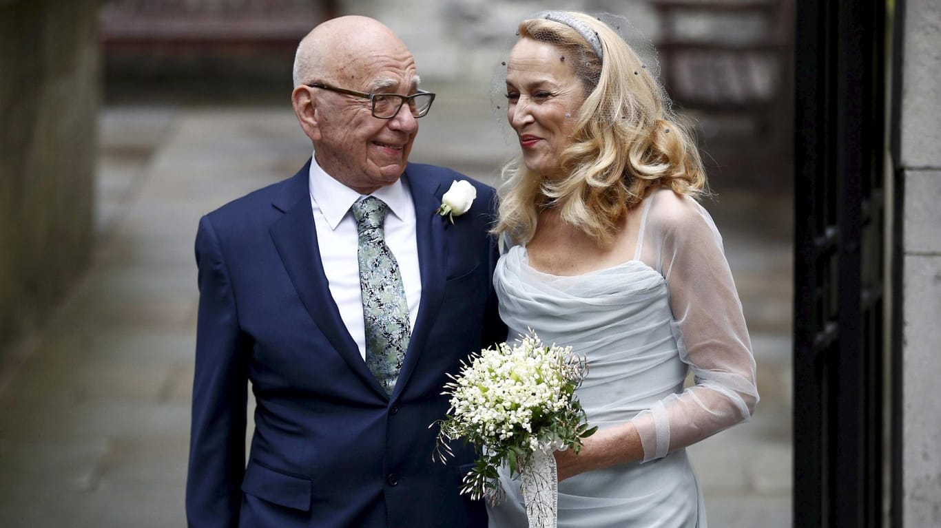 Rupert Murdoch und Jerry Hall haben sich getraut und feiern ihr Eheglück ganz groß.