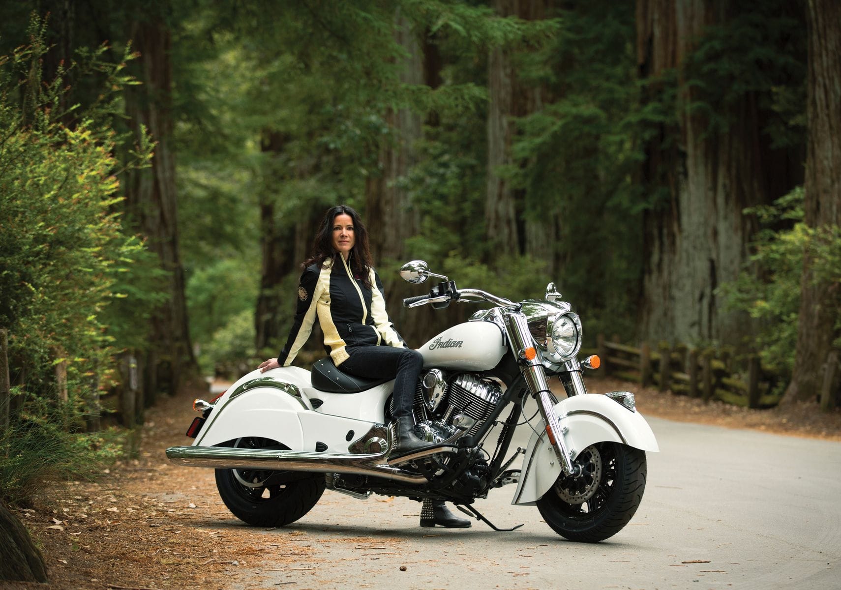 Nun zu einigen Bikes des Herstellers: Hier die Indian Motorcycle Chief Classic.