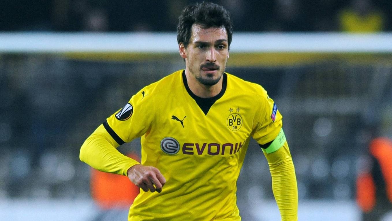 Dortmunds Kapitän Mats Hummels hält die Abwehr gegen die Spurs zusammen. Dortmunds Kapitän Mats Hummels hält die Abwehr gegen die Spurs zusammen.