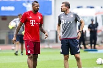 Jerome Boateng (li.) im Training des FC Bayern in der Saisonvorbereitung.