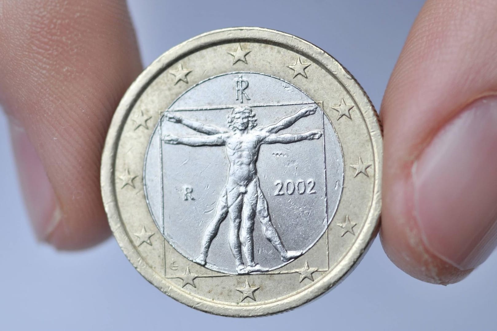 Der vitruvianische Mensch von Leonardo da Vinci ist heute auch auf der italienischen 1-Euro-Münze zu finden.