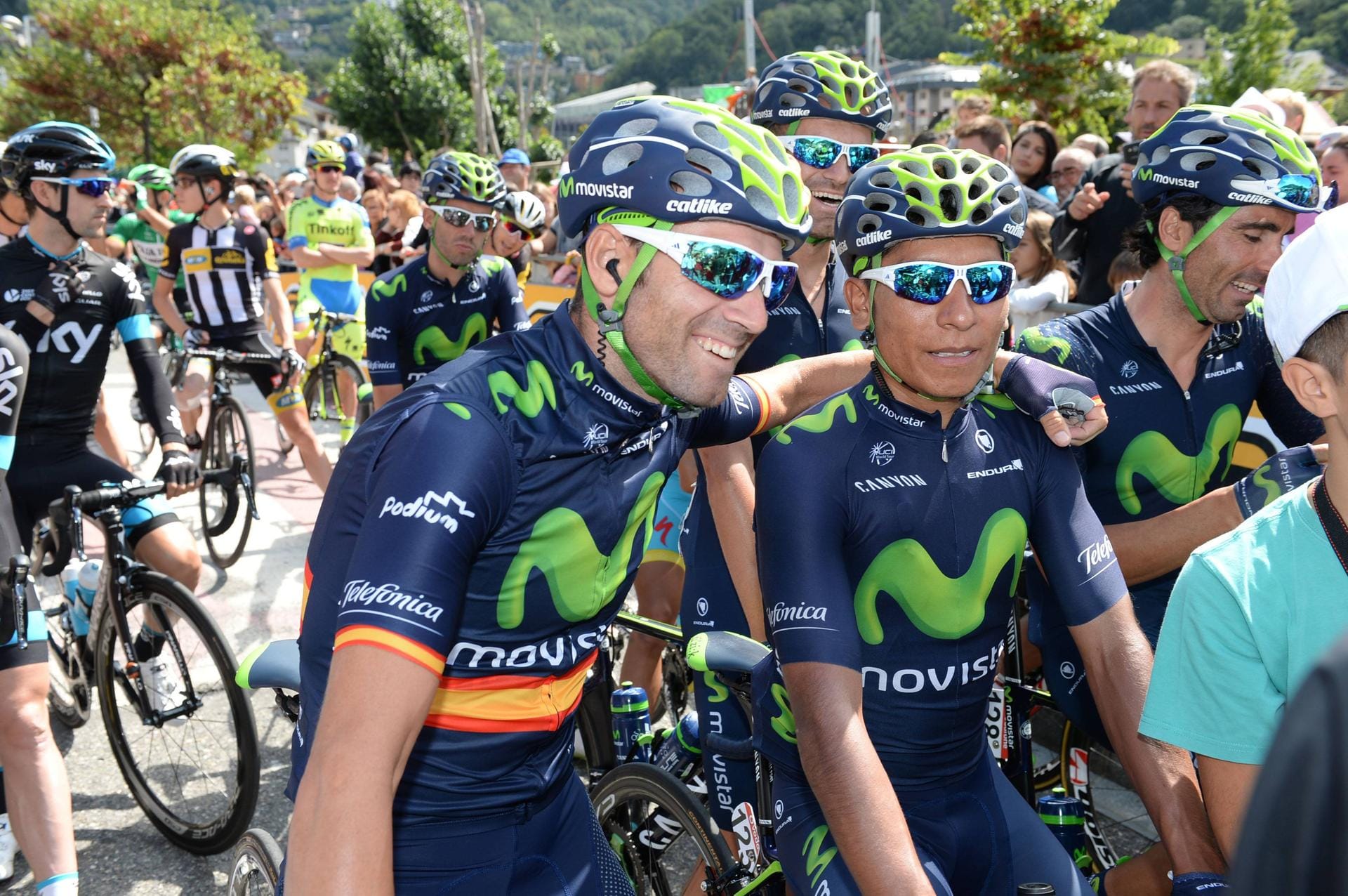 Schlagkräftige Doppelspitze: Alejandro Valverde (links) und Nairo Quintana sind auch 2016 die Kapitäne von Movistar. Die beiden Kletterer standen 2015 für die spanische Mannschaft auf dem Tour-Podium - Valverde als Dritter, Quintana wurde Zweiter.