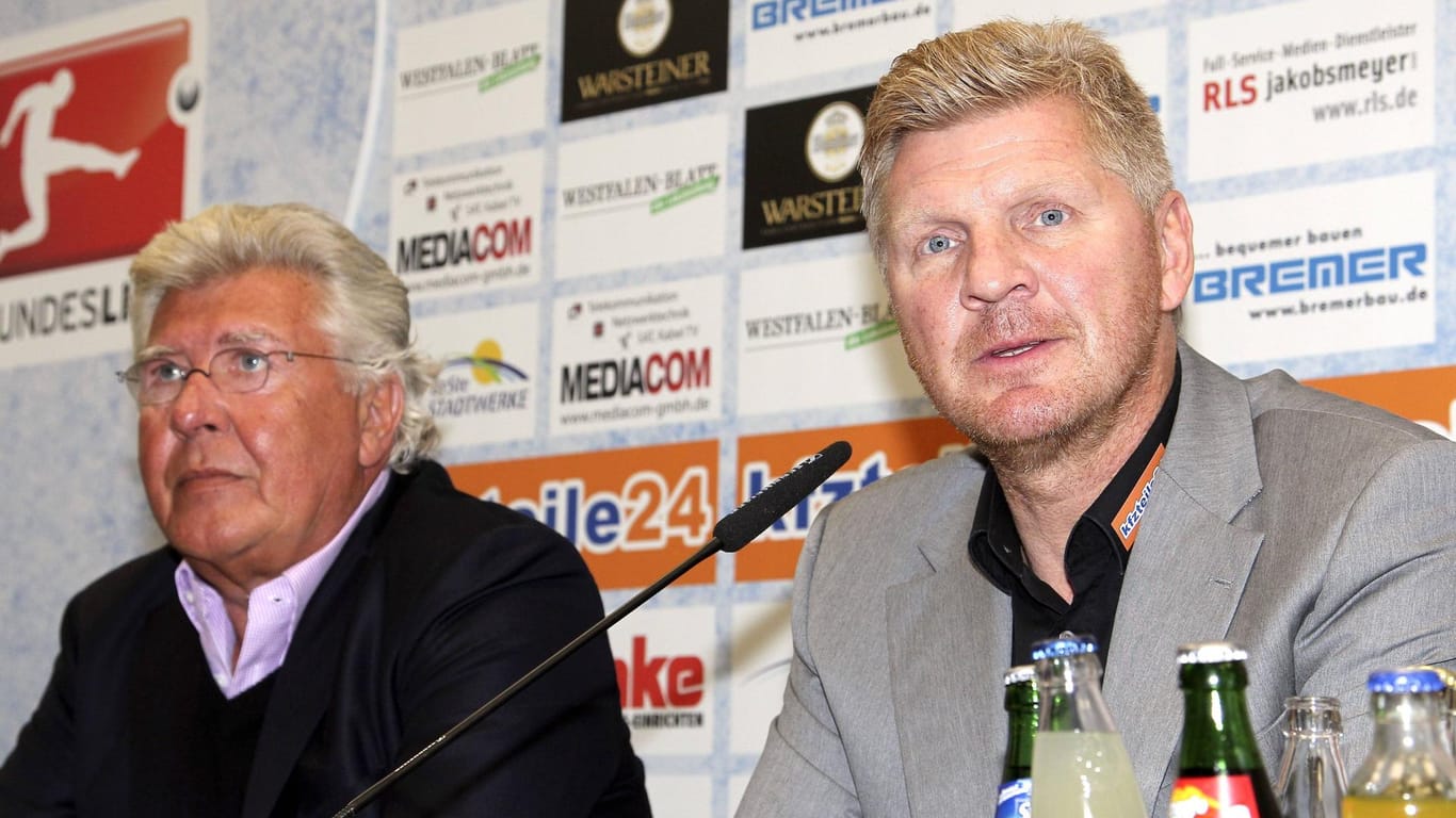 Werden sich in diesem Leben wohl nicht mehr grün: Paderborn-Boss Wilfried Finke (li.) und Ex-Coach Stefan Effenberg.