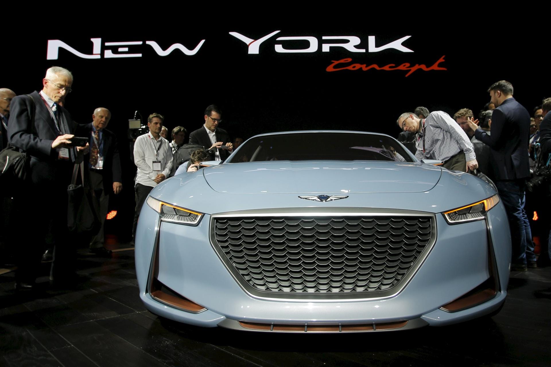 Genesis New York Concept - sportliche Mittelklasse-Limousine soll in Zukunft im Premium-Segment wildern.