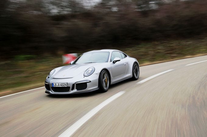 Der Porsche 911 R ist das Destillat, das Best-Of-Elfer. Wir durften eine Runde mitfahren.