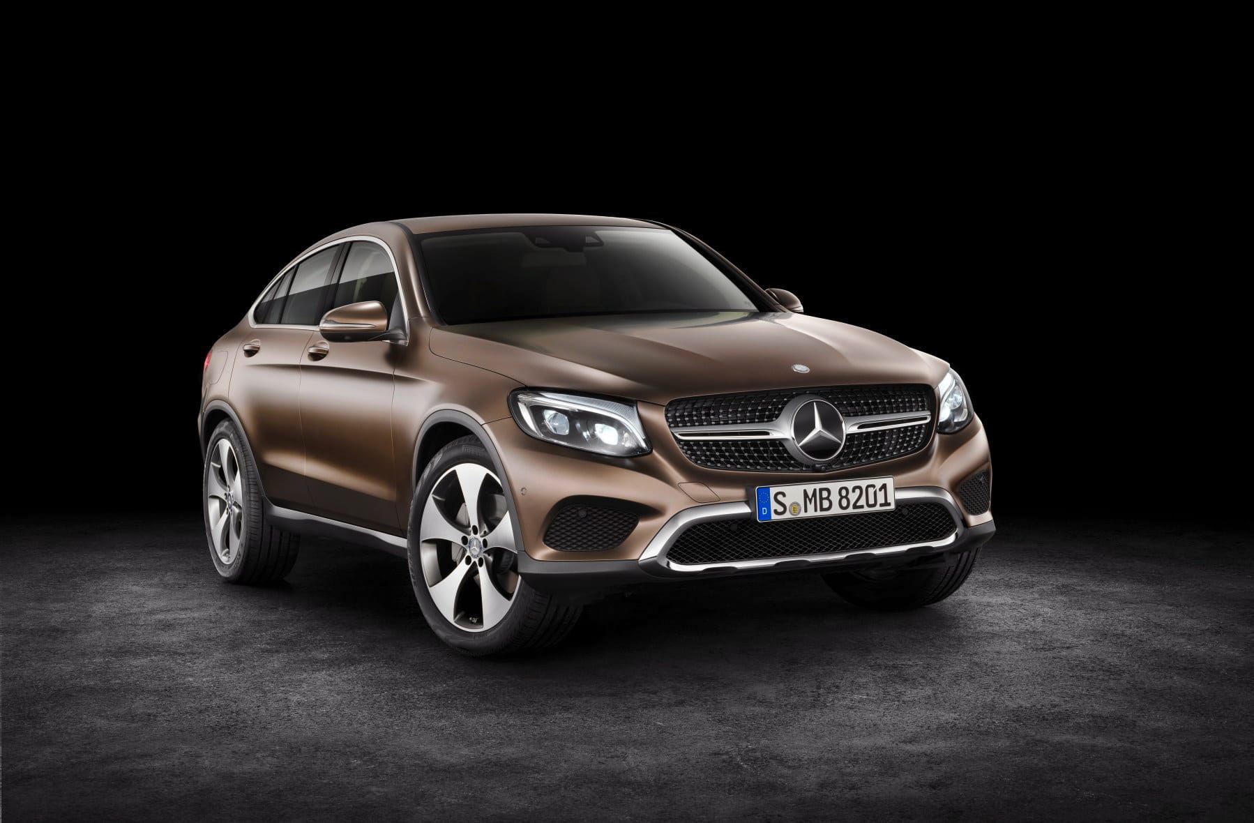 Der Einstiegspreis für den Mercedes GLC 250 liegt bei 44.500 Euro. Das GLC Coupé dürfte daher bei unter 50.000 Euro beginnen.