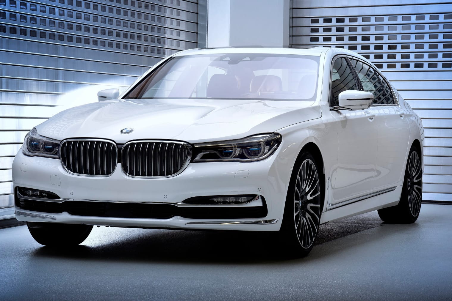 Der BMW 750 Li Solitaire.