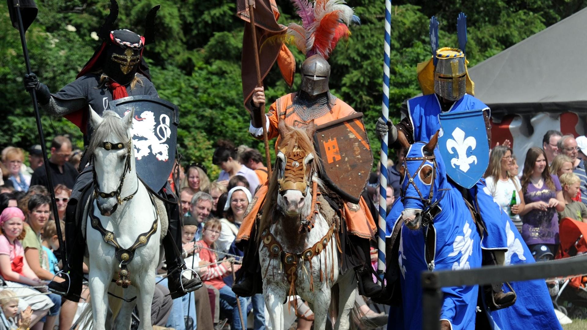 Ritter-Darsteller bei einem Mittelalter-Festival.