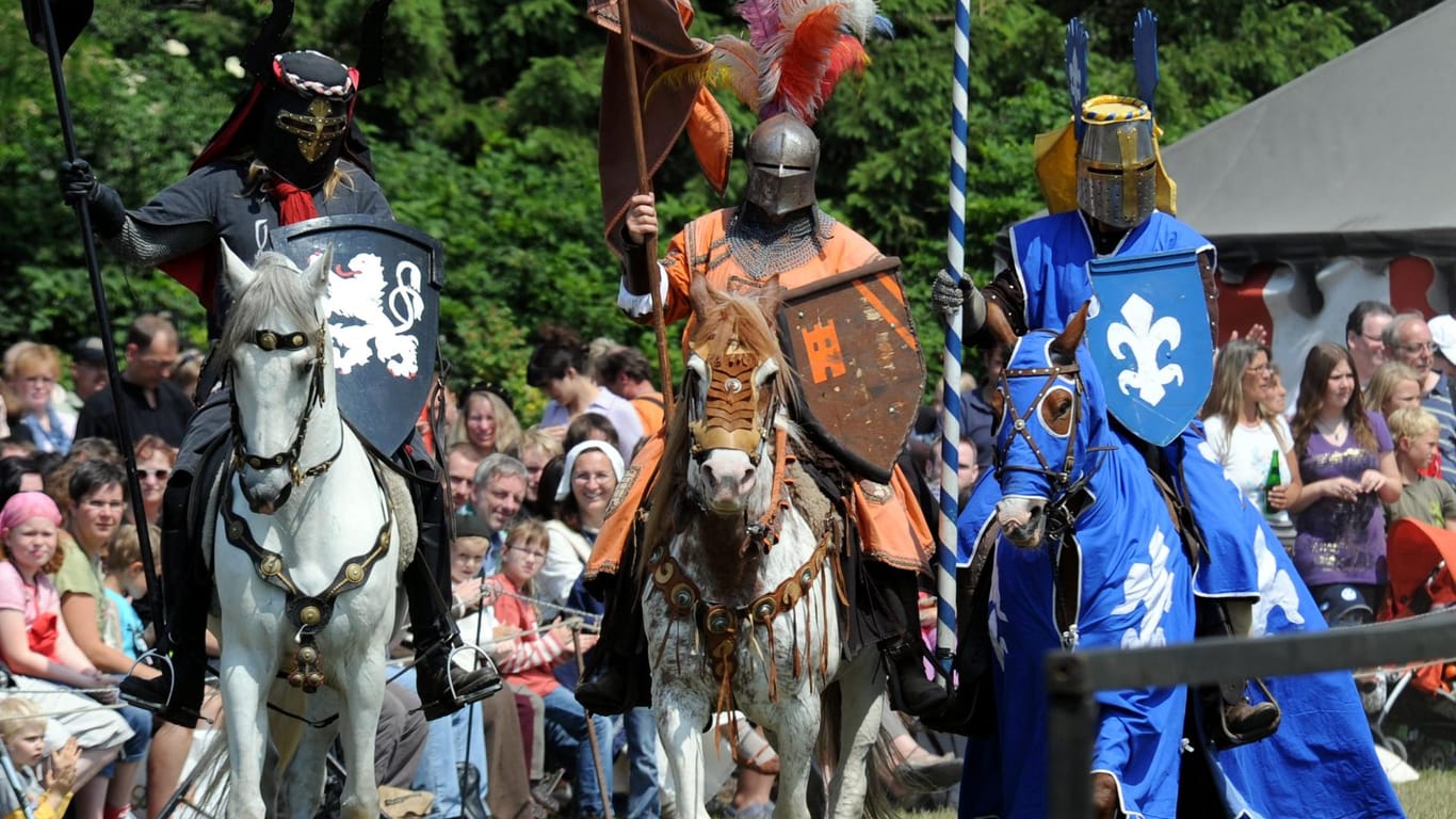 Ritter-Darsteller bei einem Mittelalter-Festival.