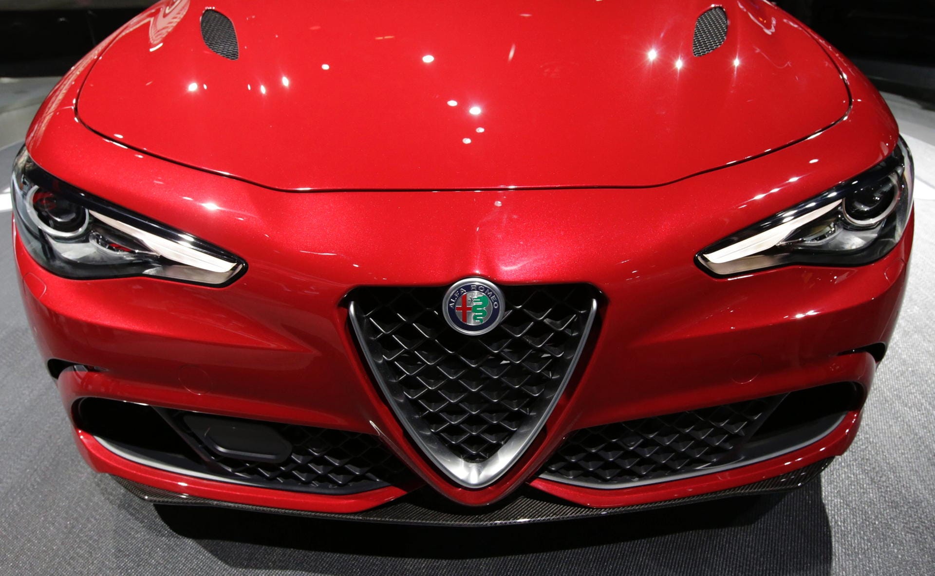 Und Alfa Romeo zeigt seine neue Giulia.