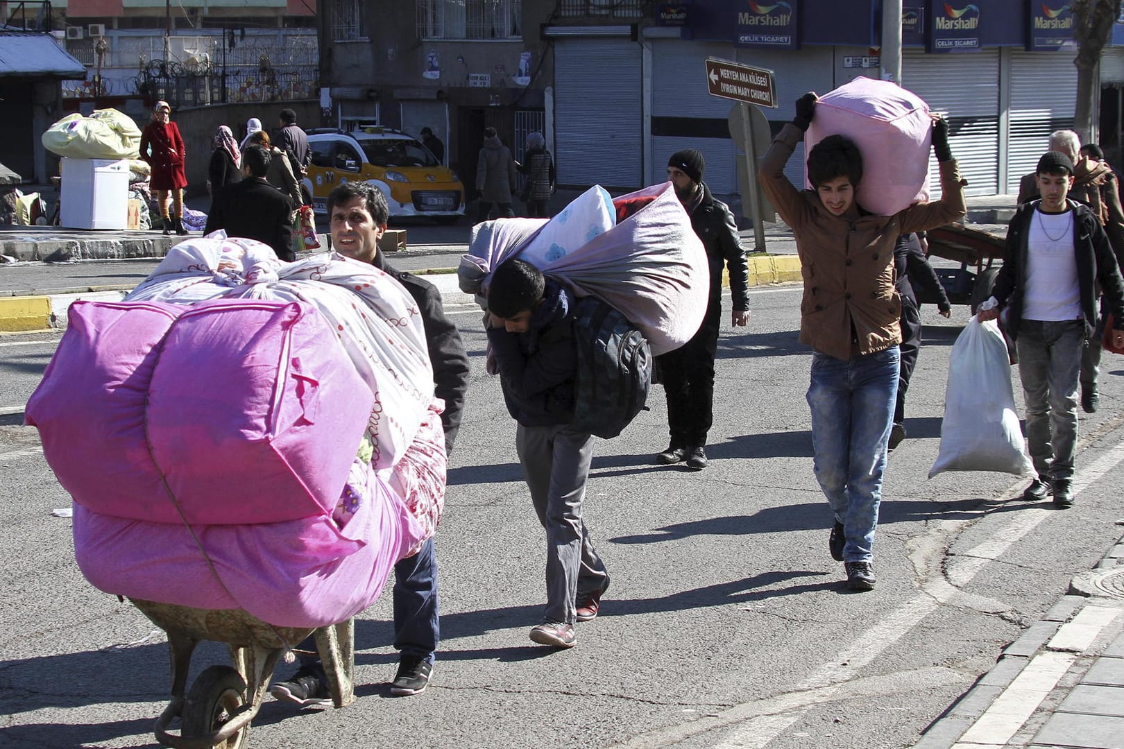 Kurdische Flüchtlinge in der Nähe von Diyarbakir im Südosten der Türkei.