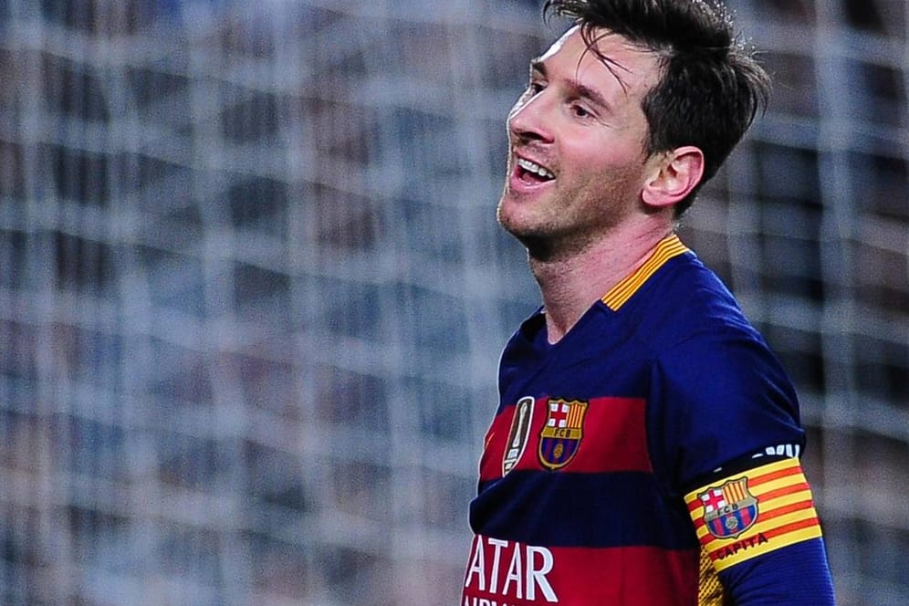 Lionel Messi debütierte unter Frank Rijkaard in der ersten Mannschaft des FC Barcelona.