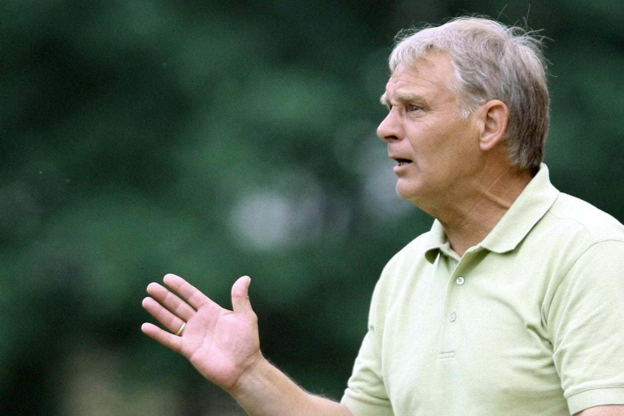 Rainer Zobel bleibt dem Fußball als Trainer treu.