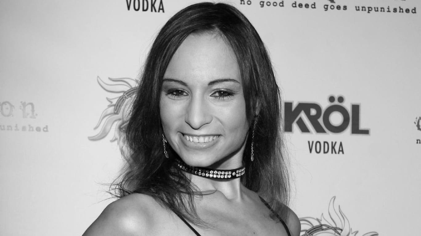 Porno-Star Amber Rayne ist tot.